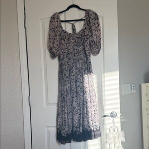 Puff-Sleeve Floral Midi Dress in Light Pink and Black